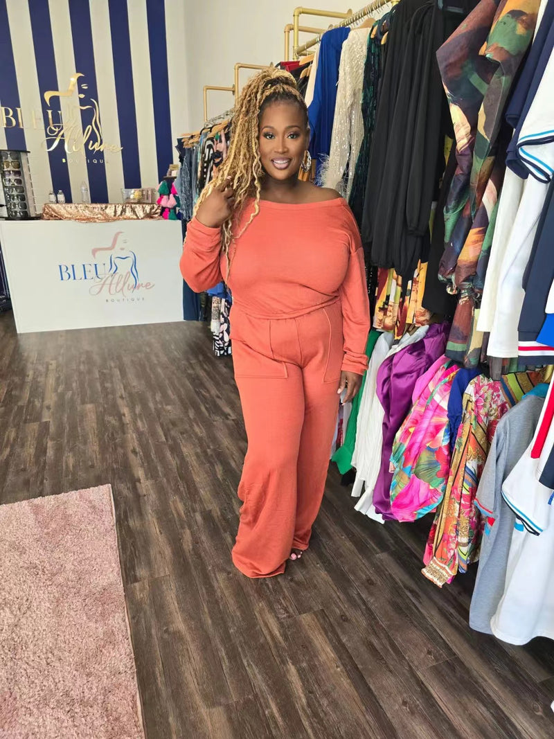 Elegant Plus-Size Wide-Leg Jumpsuit for Fashion Lovers