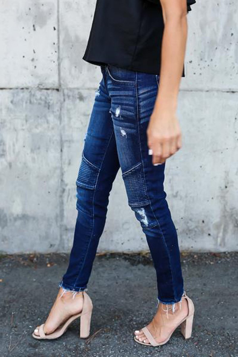 Pleated Pencil Jeans